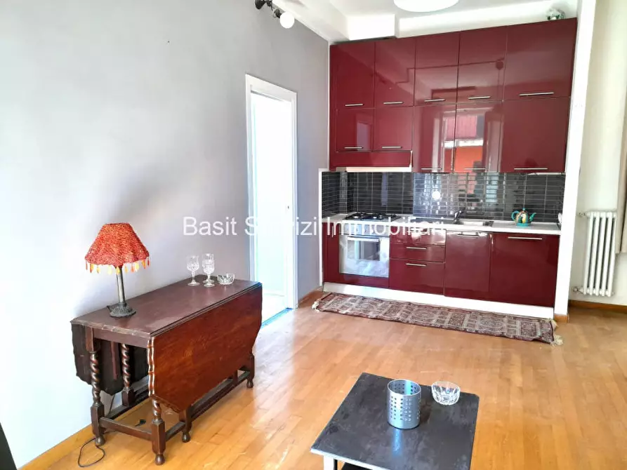 Immagine 12 di Appartamento in vendita  a Roma