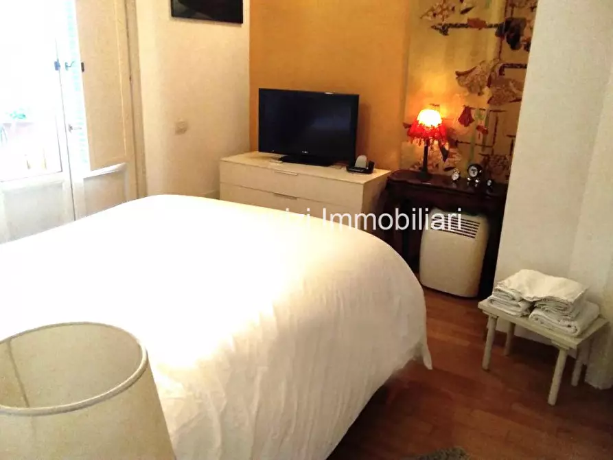 Immagine 17 di Appartamento in vendita  a Roma