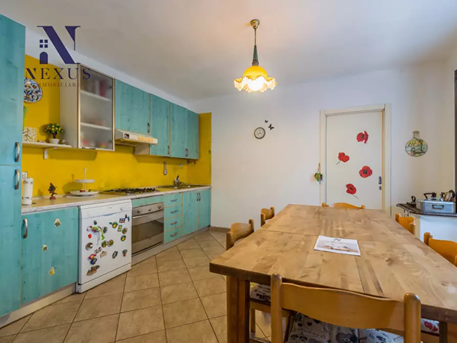 Immagine 6 di Casa trifamiliare in vendita  in Via dell'Arzilla a Fano