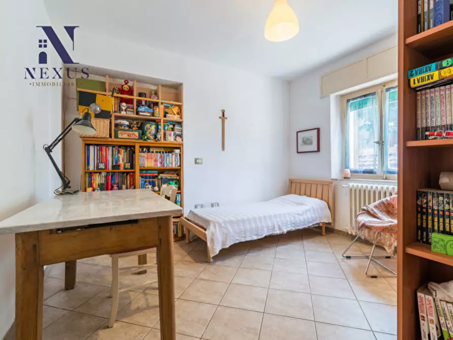 Immagine 20 di Casa trifamiliare in vendita  in Via dell'Arzilla a Fano