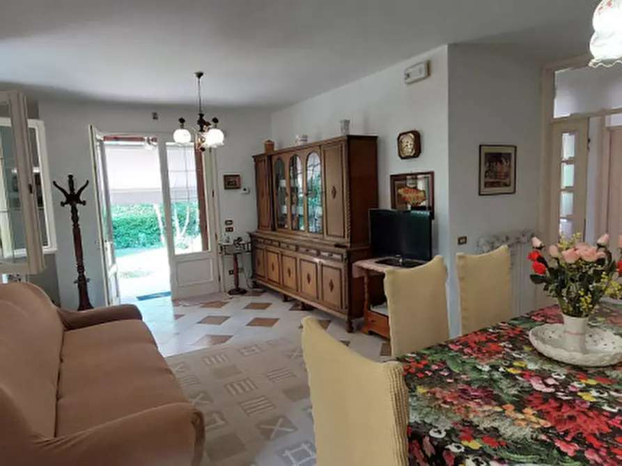 Immagine 10 di Casa bifamiliare in affitto  in Via Dell'Orto a Piazzola Sul Brenta