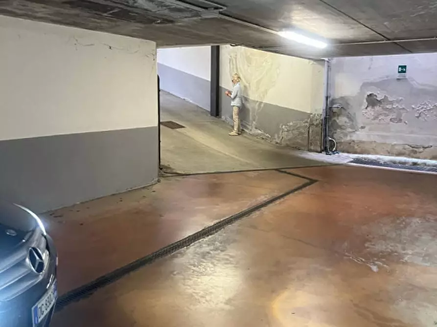 Immagine 4 di Garage in vendita  in Malcesine a Malcesine