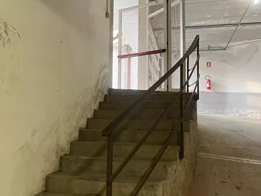Immagine 6 di Garage in vendita  in Malcesine a Malcesine
