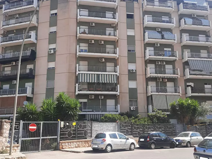 Immagine 1 di Appartamento in vendita  in Via Vincenzo Vitali a Palermo