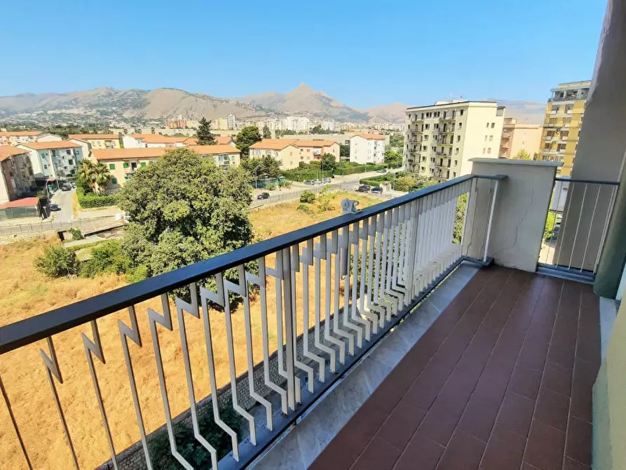 Immagine 17 di Appartamento in vendita  in Via Vincenzo Vitali a Palermo