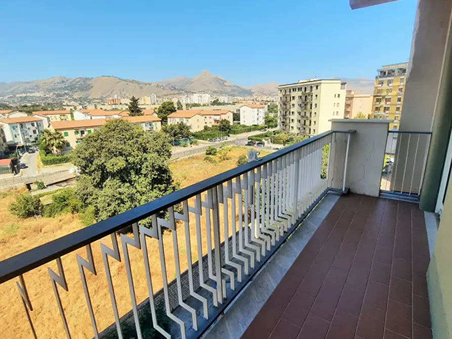Immagine 19 di Appartamento in vendita  in Via Vincenzo Vitali a Palermo
