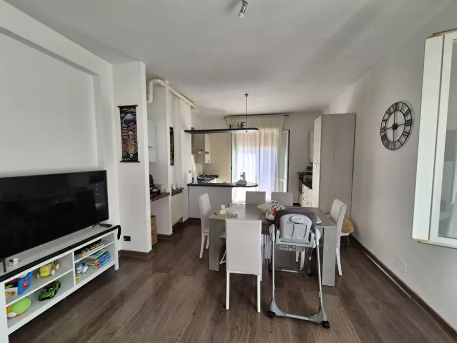 Immagine 1 di Appartamento in affitto  in via Raimondi a Vado Ligure