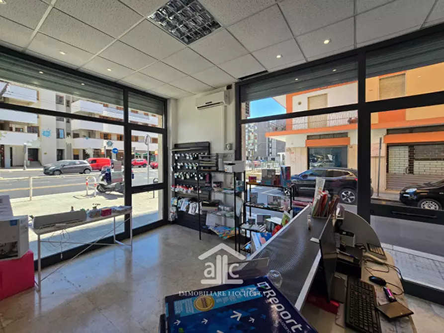Immagine 11 di Negozio in affitto  in viale giovanni leopardi,21 a Lecce