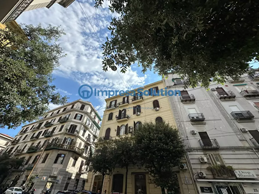 Immagine 1 di Negozio in affitto  in Corso Giuseppe Garibaldi a Napoli