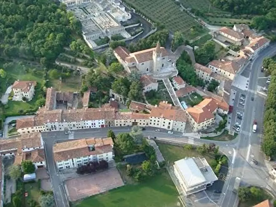 Immagine 1 di Palazzo in vendita  in Via Roma a Orgiano