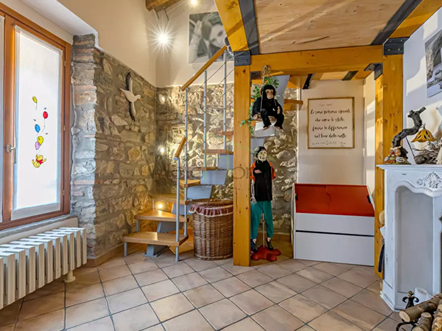 Immagine 16 di Appartamento in vendita  a Albavilla