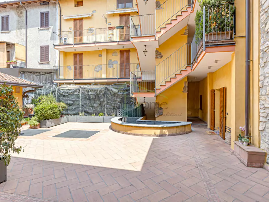 Immagine 33 di Appartamento in vendita  a Albavilla