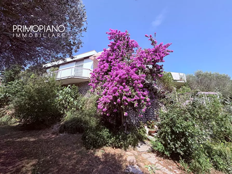 Immagine 10 di Villa in vendita  in Via San Giorgio a Toscolano-Maderno