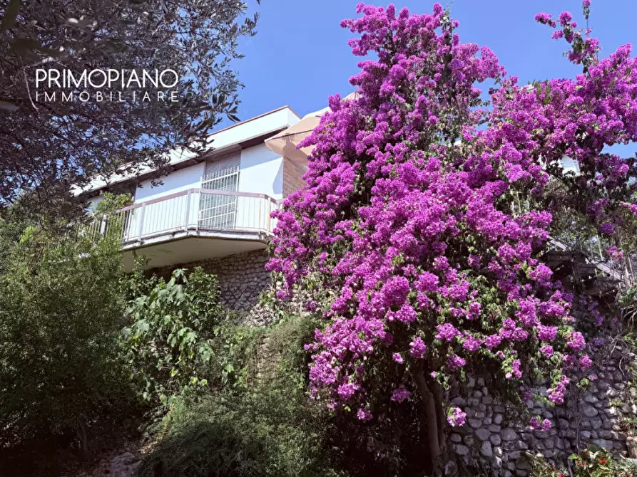 Immagine 11 di Villa in vendita  in Via San Giorgio a Toscolano-Maderno