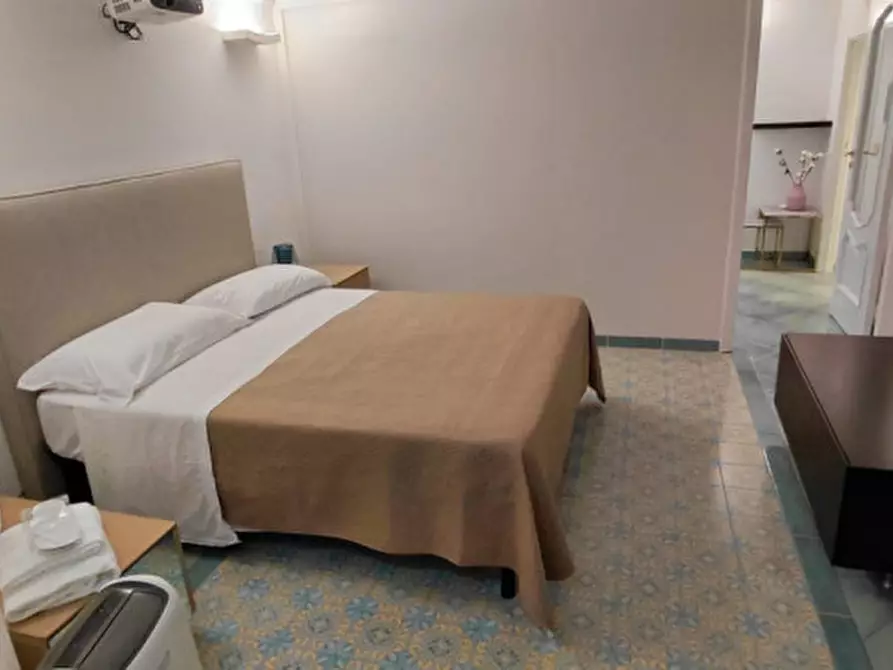 Immagine 13 di Appartamento in affitto  in via rocco galdieri 3 a Napoli