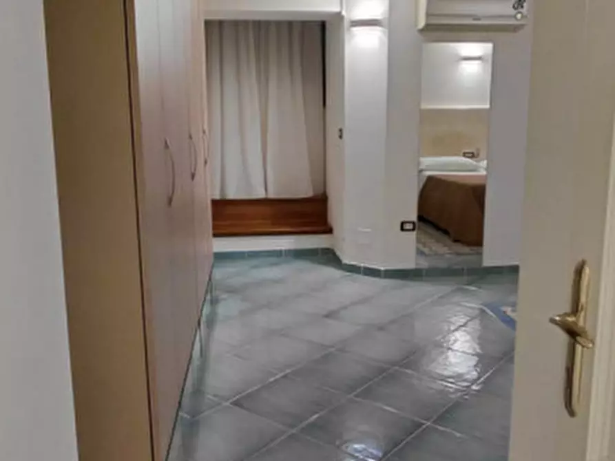 Immagine 20 di Appartamento in affitto  in via rocco galdieri 3 a Napoli
