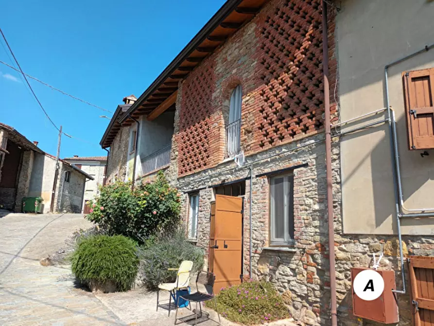 Immagine 1 di Rustico / casale in vendita  in frazione ruino 39 a Colli Verdi