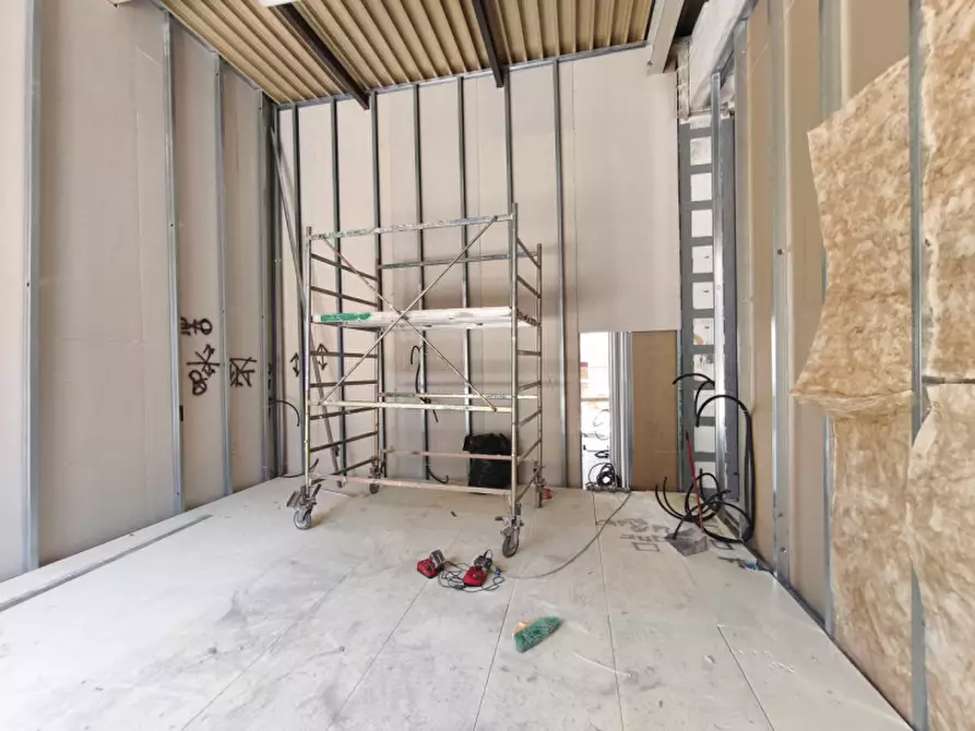 Immagine 11 di Appartamento in vendita  in Via Tommaso Laureti a Bologna