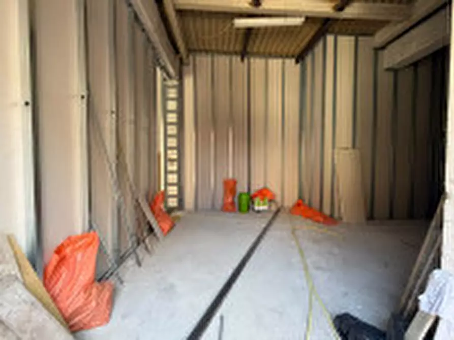 Immagine 1 di Appartamento in vendita  a Bologna