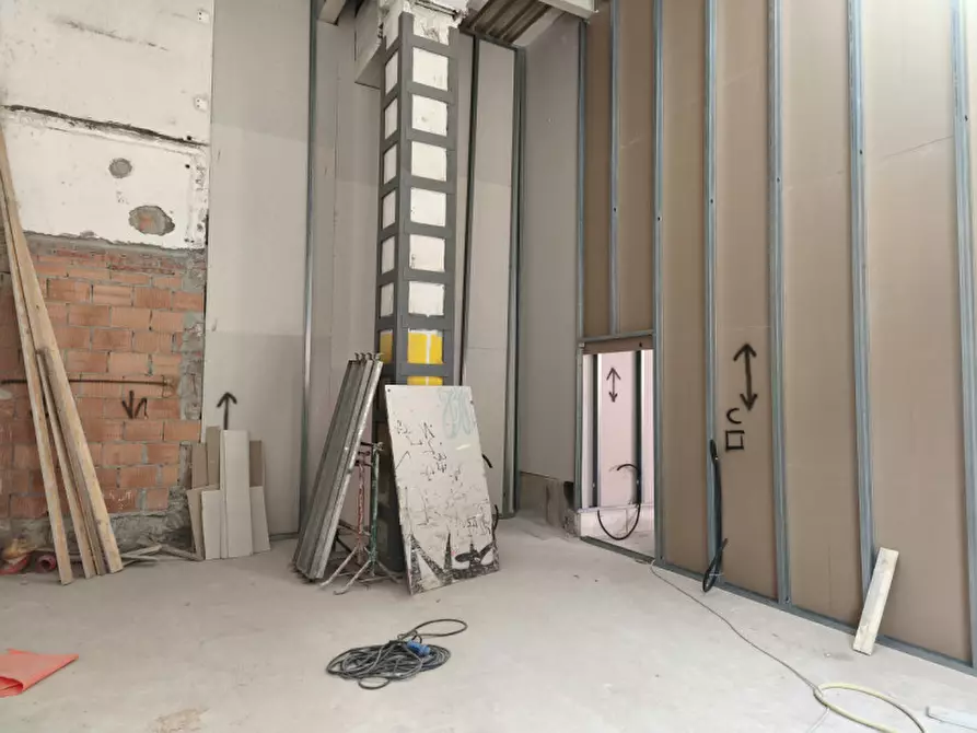 Immagine 9 di Appartamento in vendita  a Bologna
