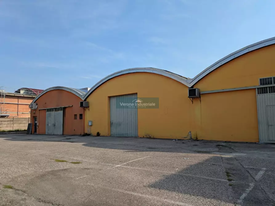Immagine 2 di Capannone industriale in affitto  in zai a Verona