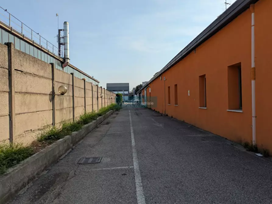 Immagine 3 di Capannone industriale in affitto  in zai a Verona