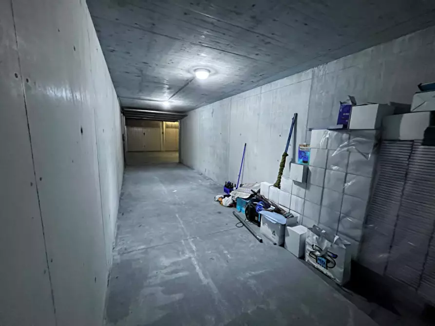 Immagine 5 di Garage in vendita  in Corso Caio Plinio 87/A a Torino