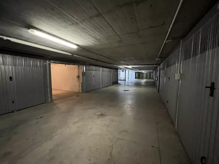 Immagine 7 di Garage in vendita  in Corso Caio Plinio 87/A a Torino