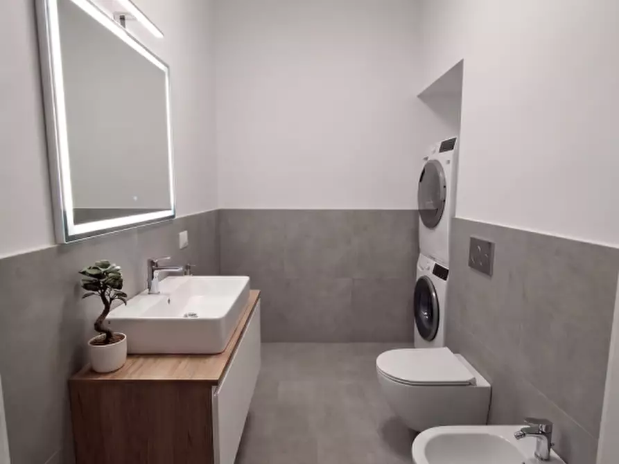 Immagine 2 di Appartamento in vendita  in Via Padre Reginaldo Giuliani a Prato