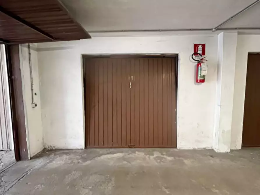 Immagine 1 di Garage in vendita  in Via San Giovanni Bosco a Rovereto