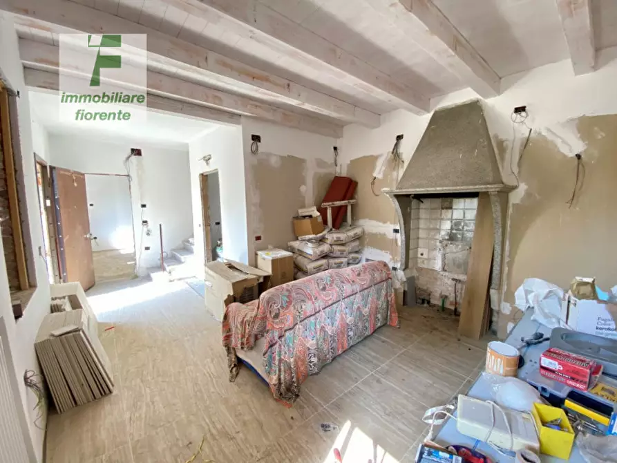 Immagine 1 di Casa indipendente in vendita  in VIA FORNACI a Padova