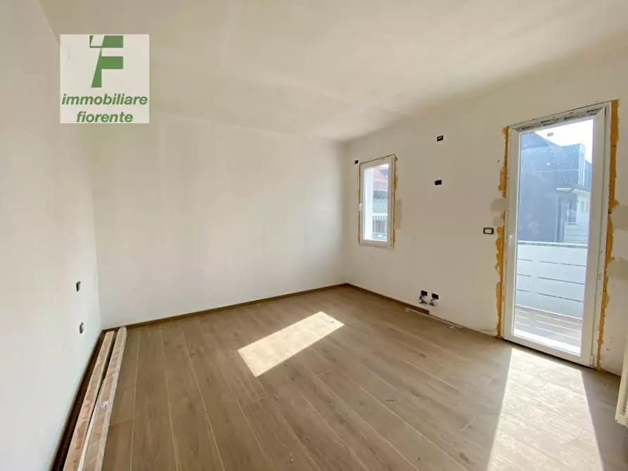 Immagine 3 di Casa indipendente in vendita  in VIA FORNACI a Padova