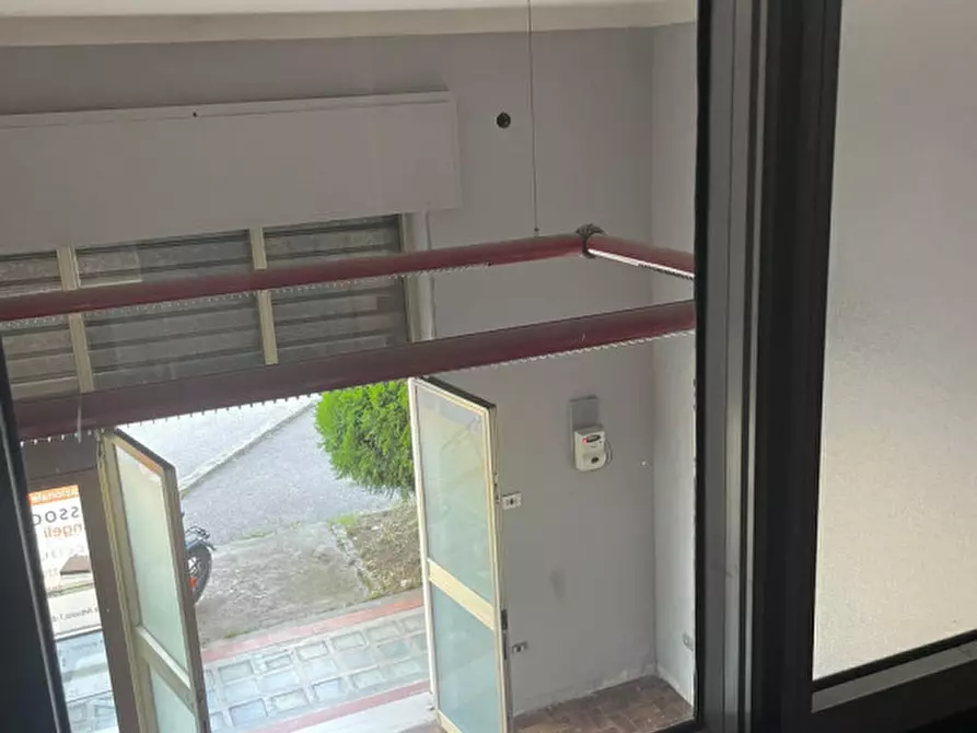 Immagine 3 di Negozio in vendita  in via grumentina 18 a Marsicovetere