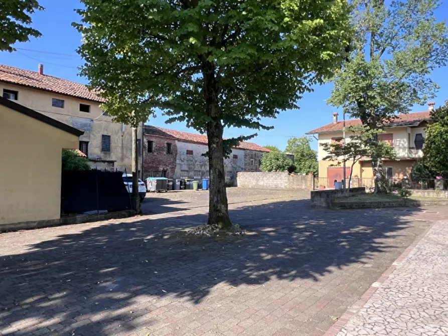 Immagine 11 di Ufficio in vendita  in Via Ca' d'Oro a Bolzano Vicentino