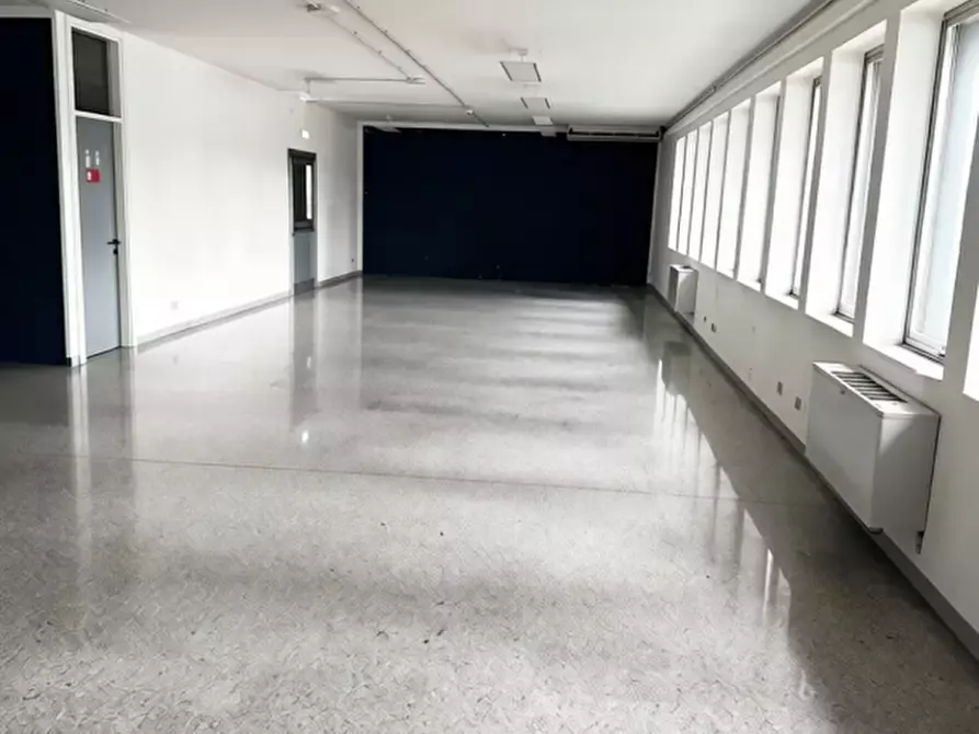 Immagine 3 di Capannone industriale in affitto  in Via Alessandro Rossi a Vicenza