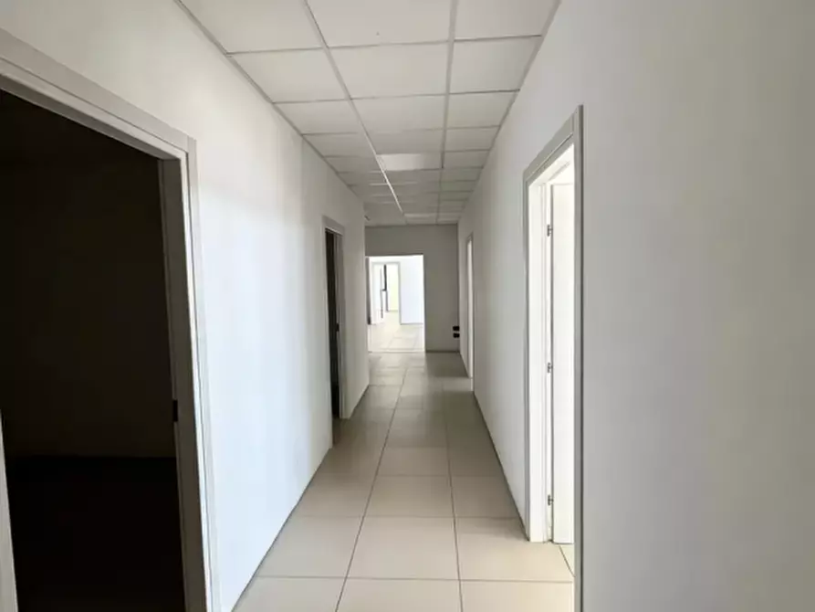 Immagine 6 di Ufficio in affitto  in Via Quattro Novembre a Caldiero