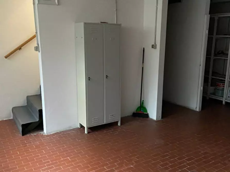 Immagine 12 di Negozio in vendita  in Via Guido Reni a Padova