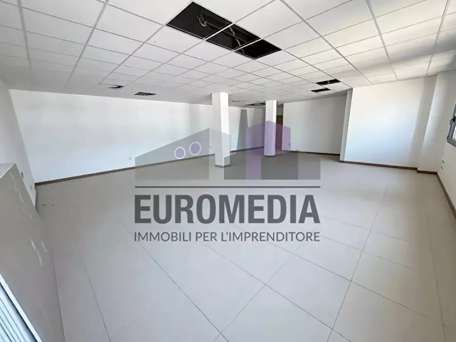 Immagine 3 di Ufficio in vendita  in Via Sandro Pertini a Caldiero