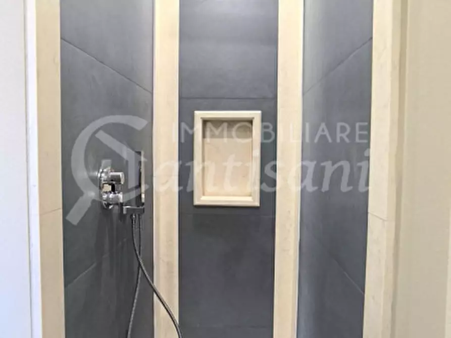 Immagine 14 di Appartamento in vendita  in Piazza Valdelsa a Firenze