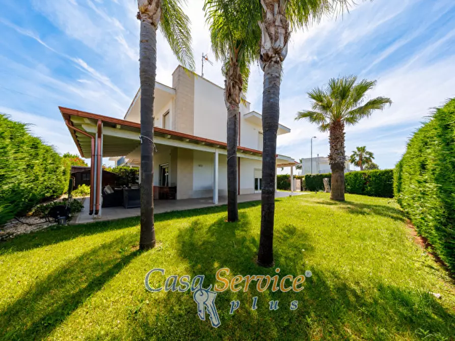 Immagine 1 di Villa in vendita  in Via Charles Le Corbusier a Lecce