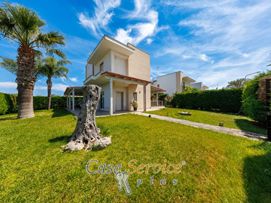 Immagine 9 di Villa in vendita  in Via Charles Le Corbusier a Lecce