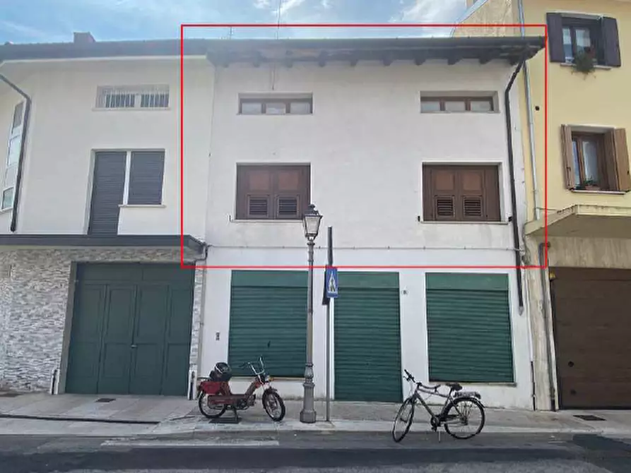 Immagine 1 di Villetta a schiera in vendita  in Piazza Vittorio Emanuele, 10 a Zoppola