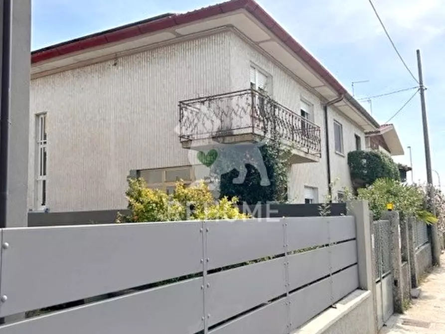 Immagine 28 di Casa indipendente in vendita  in Via Luigi Gabelli, 18 a Udine