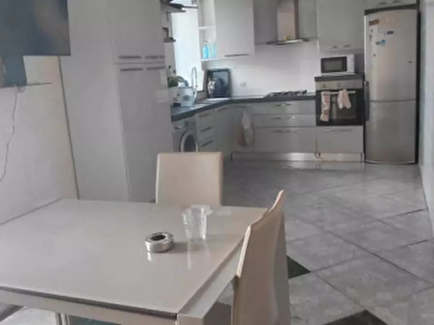 Immagine 9 di Appartamento in affitto  in via pietro colletta a Napoli