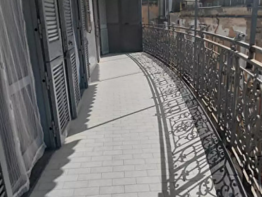 Immagine 17 di Appartamento in affitto  in via pietro colletta a Napoli
