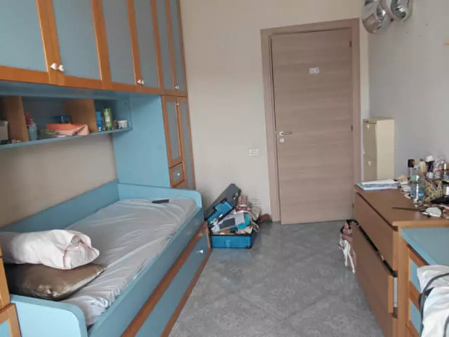 Immagine 18 di Appartamento in affitto  in via pietro colletta a Napoli