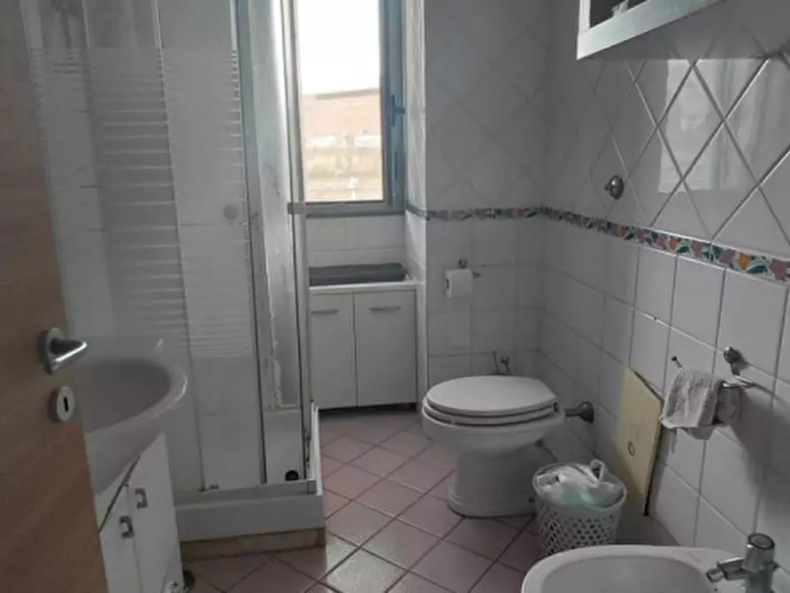 Immagine 19 di Appartamento in affitto  in via pietro colletta a Napoli