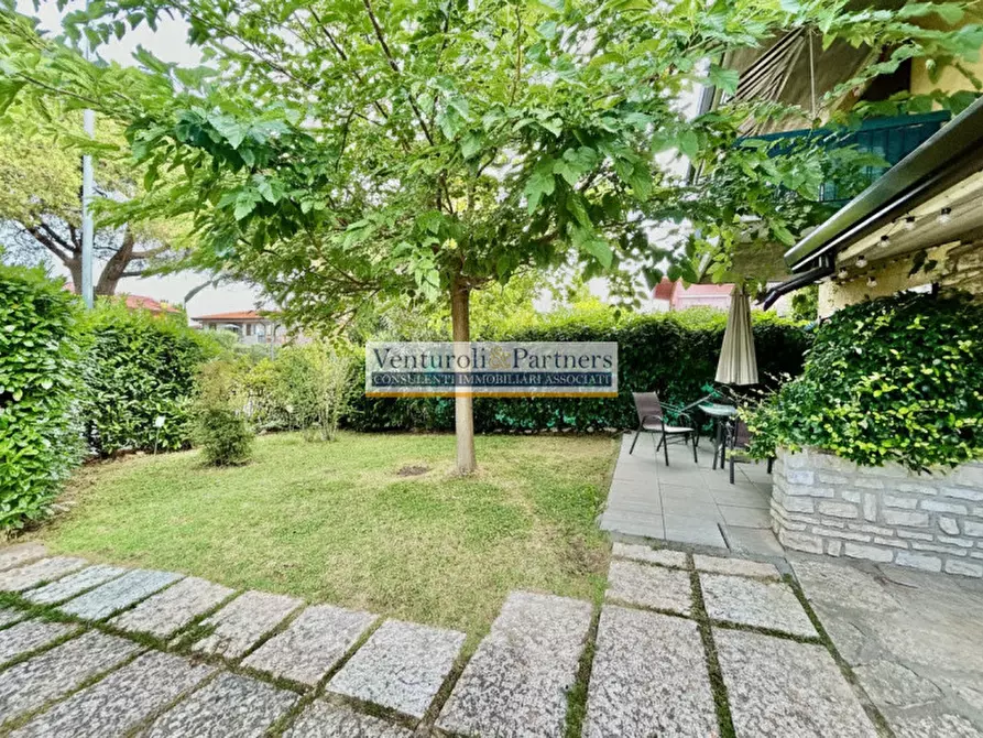 Immagine 1 di Appartamento in vendita  in Via Corti Romane a Sirmione