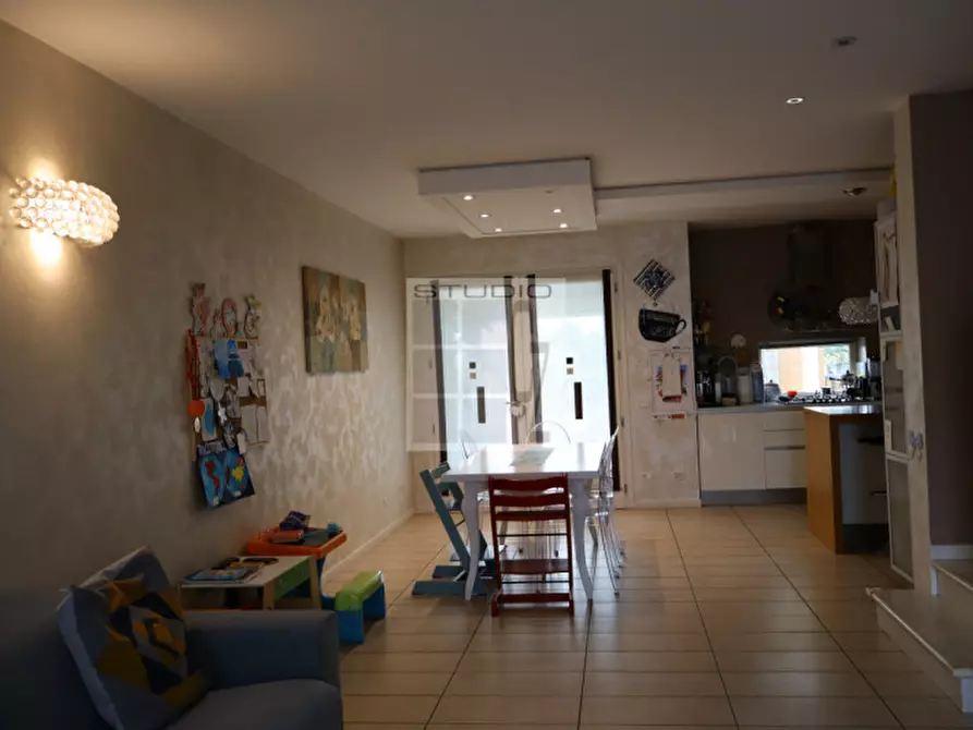 Immagine 2 di Casa bifamiliare in vendita  in Via Rana a Loreggia