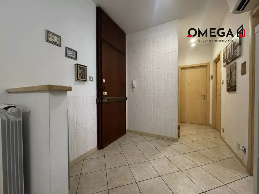 Immagine 2 di Appartamento in vendita  in Via Raffaello Sanzio 13 a Trieste